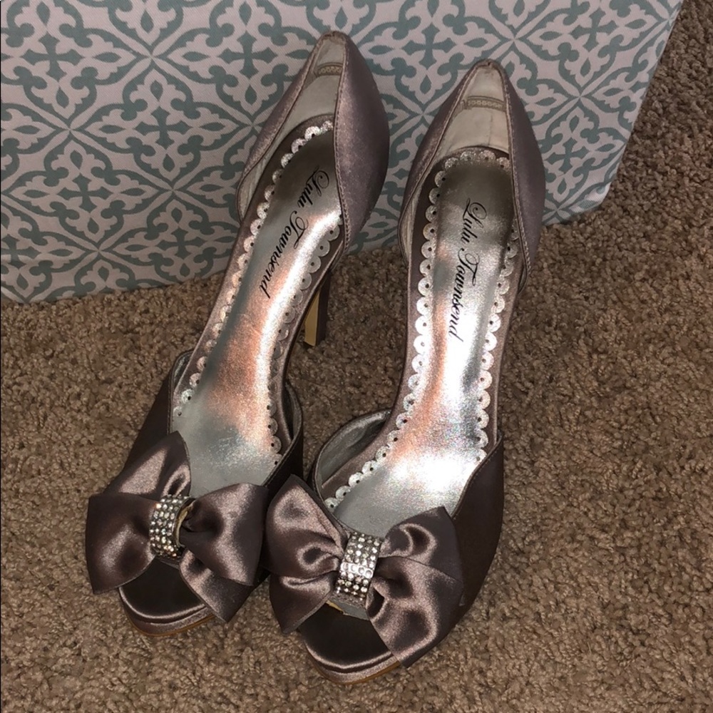 Lulu Townsend Grey Heels with Bow tie